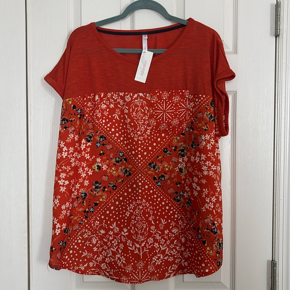 NWT women’s 1X blouse with front pocket